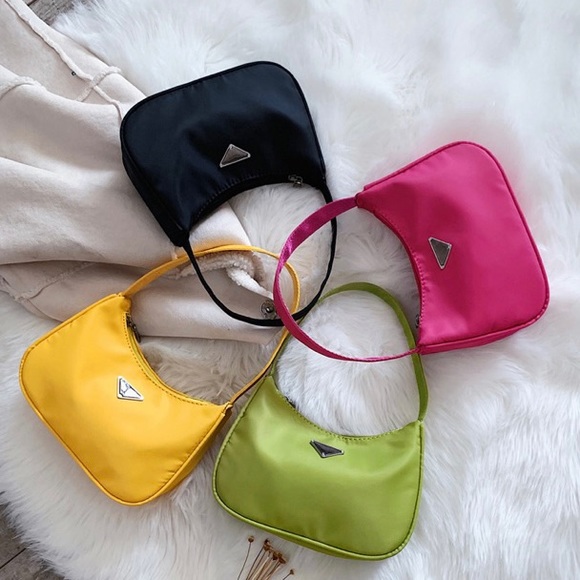 Y2K Staple Handbag - Picture 3 of 4